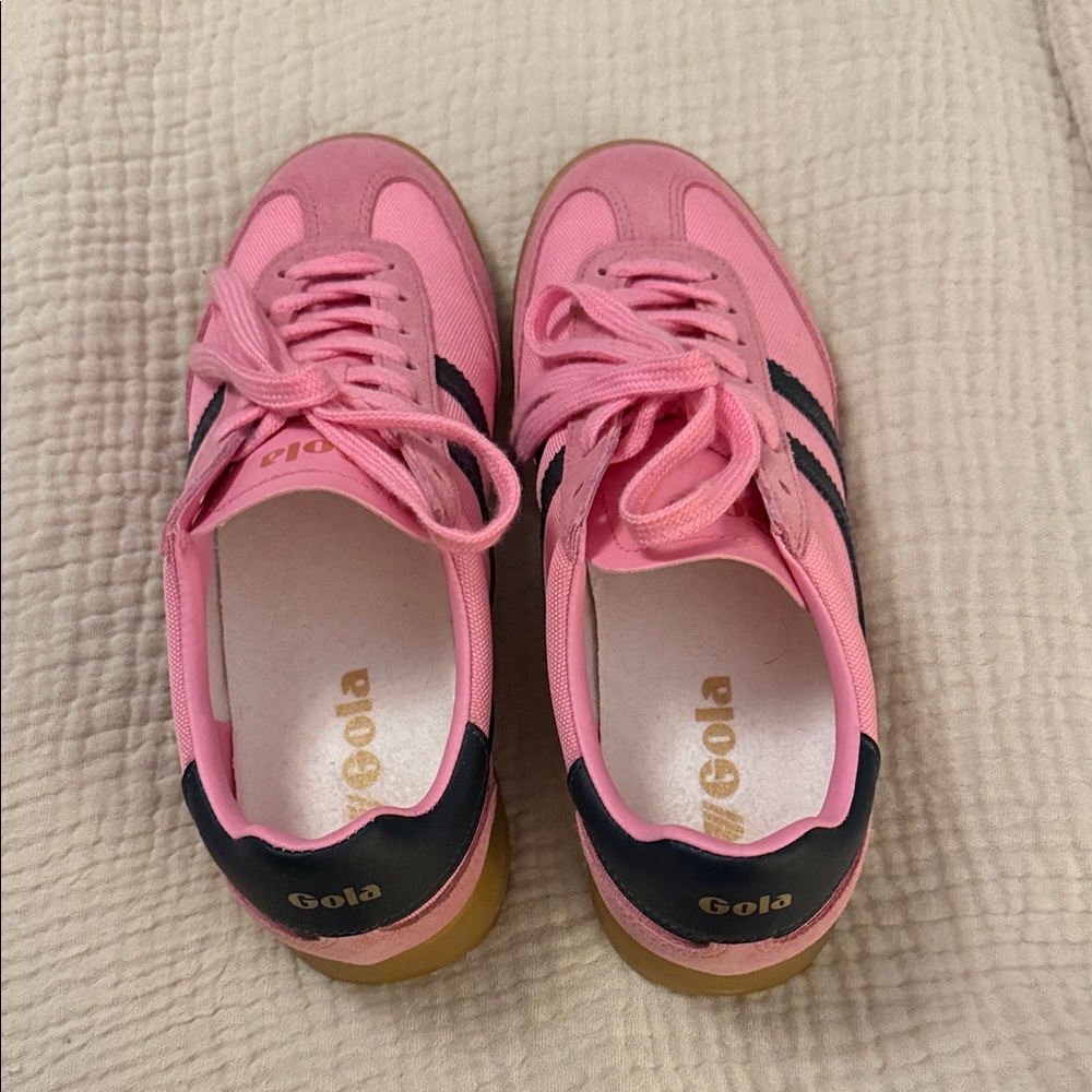 Gola Women's Vibrant Pink and Black Sneakers